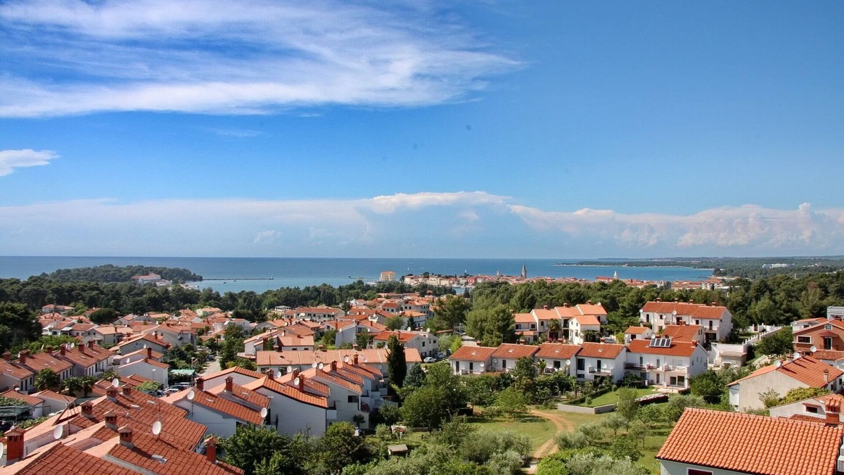 Brulo Apartment | Apartment Brulo in Porec - fine apartment with sea views, climate, internet access