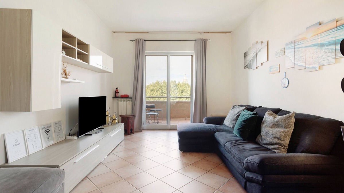 Burago di Molgora Apartment | Apartment 'Burago Flat' with Balcony, Wi-Fi and Air Conditioning