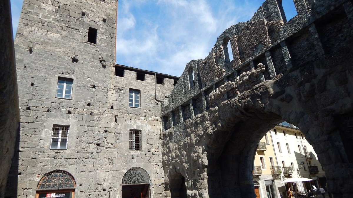 Aosta Apartment | APARTMENT by PAOLO LOVE AOSTA HISTORIC CENTER