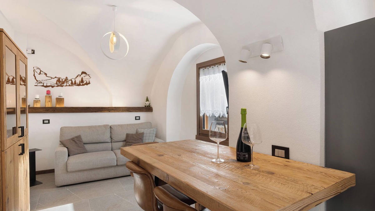 Ragoli Apartment | Apartment 'Ca Del Pan' with Mountain View, Private Garden and Wi-Fi