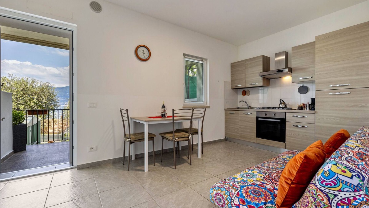 Brenzone sul Garda Apartment | Apartment 'Casa Maria' with Lake View, Private Garden and Wi-Fi