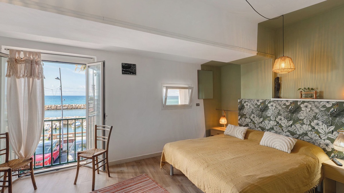 Riva Ligure Apartment | Apartment 'Cactus Home' with Sea View and Wi-Fi