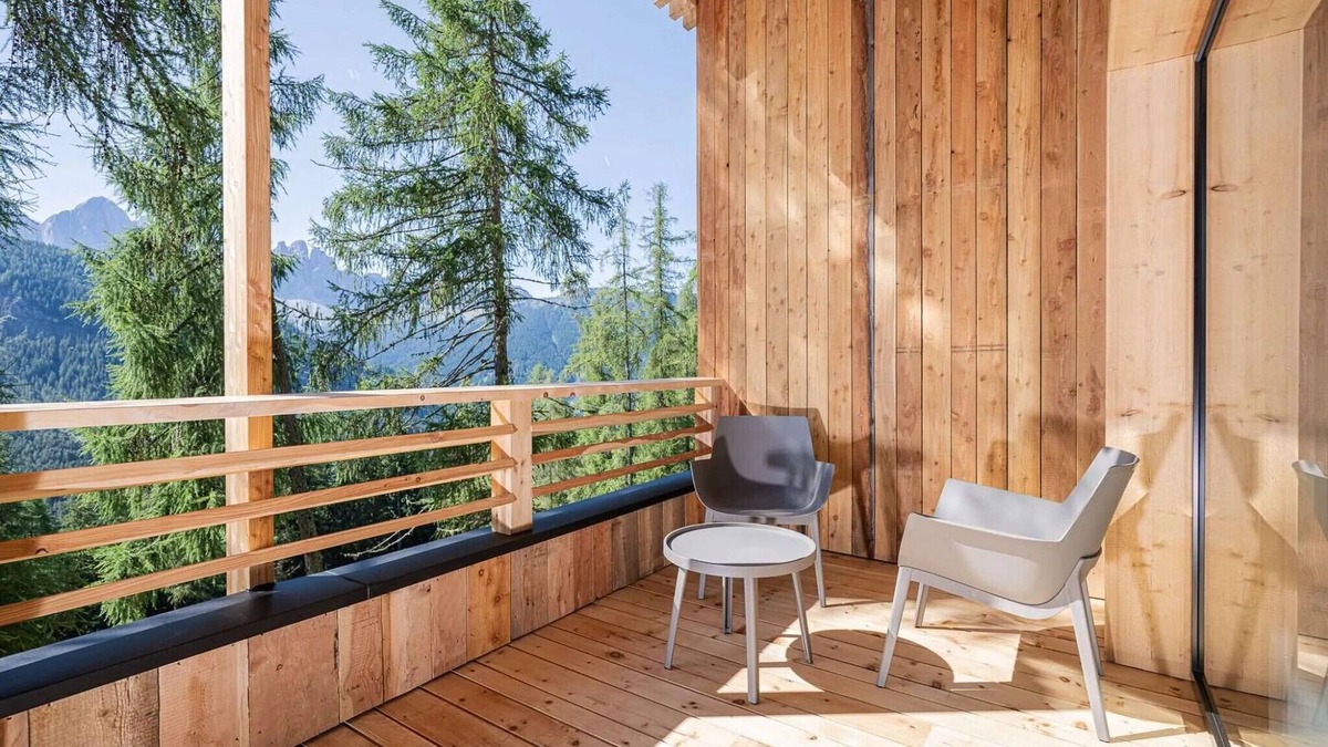 Funes Apartment | Apartment 'Calma' with Lake View, Shared Terrace and Wi-Fi