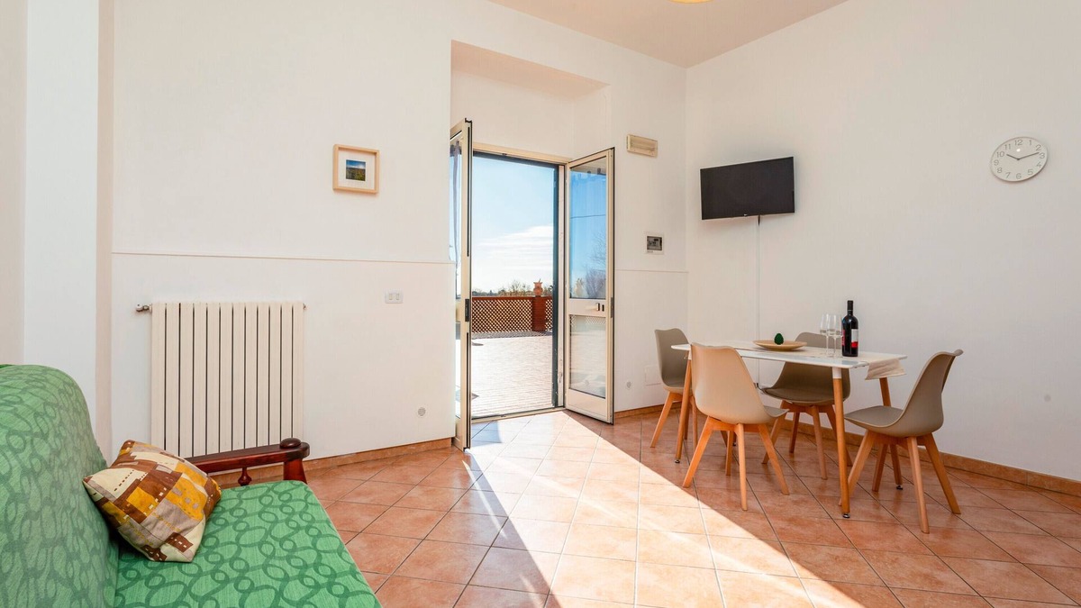Piedimonte Etneo Apartment | Apartment 'Camia Etna House - Matrimoniale' with Sea View, Wi-Fi and Air Conditioning