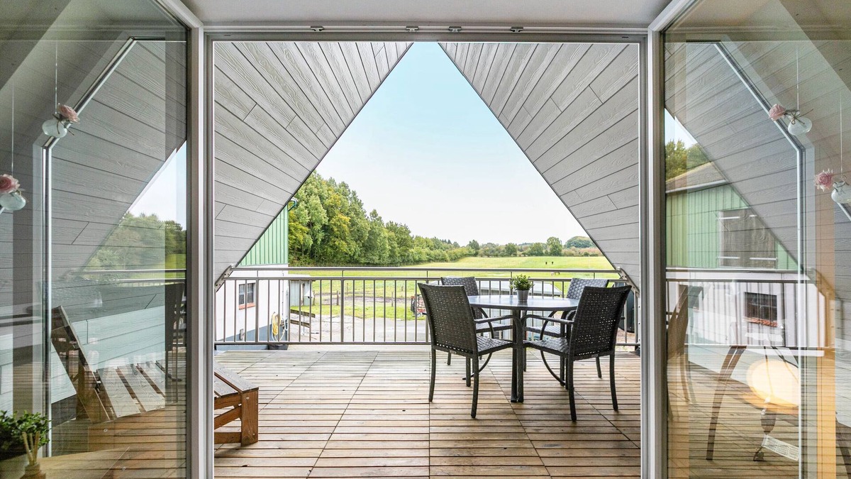 Grosssolt Apartment | Apartment 'Carolin Witt' with Balcony and Wi-Fi