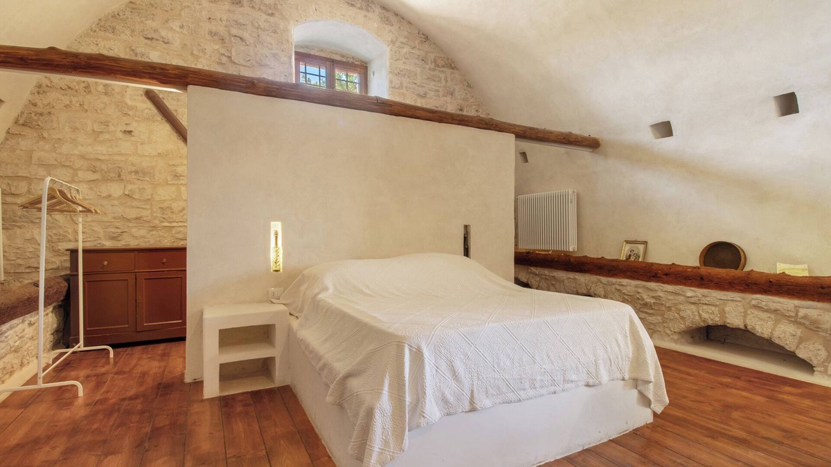 Bisceglie Apartment | Apartment 'Carrubo' with Shared Terrace, Shared Garden and Wi-Fi