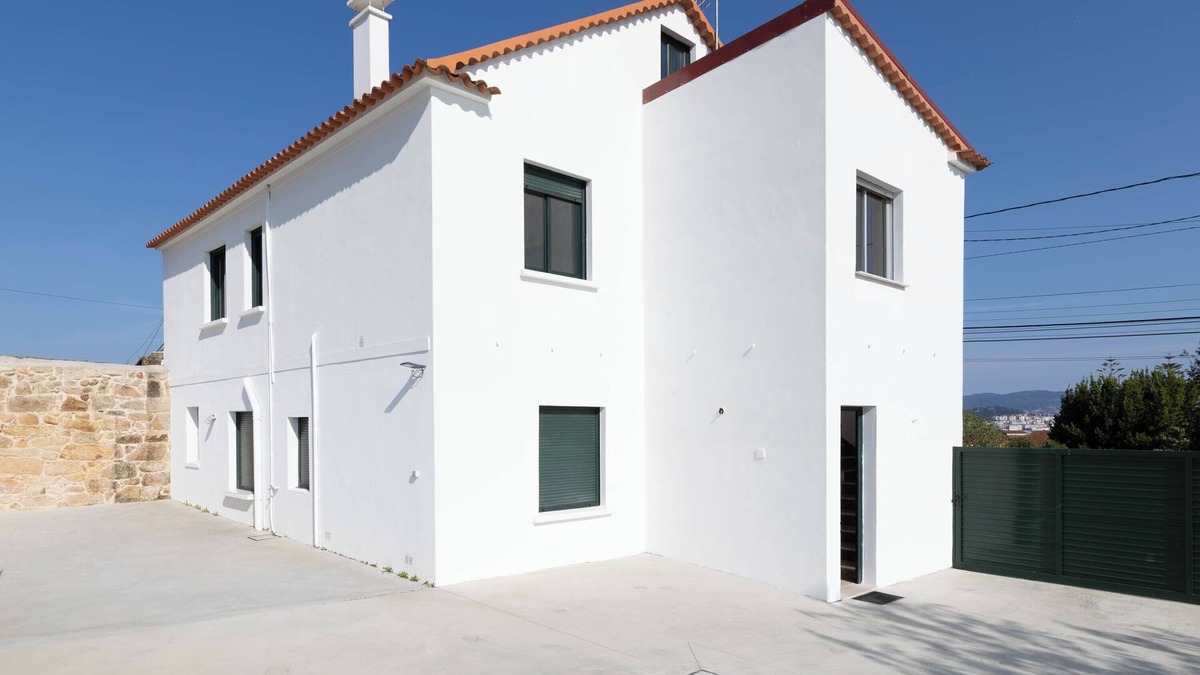 Moana Apartment | Apartment 'Casa Completa De Vilela' with Private Terrace and Private Garden