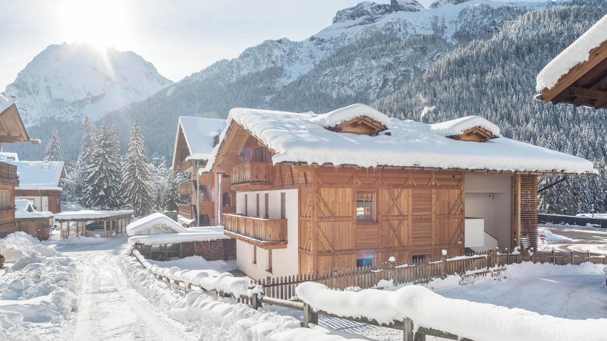 Canazei Apartment | Apartment "Casa Dino - Sass Pordoi" in the Middle of a Fantastic Mountain Scenery
