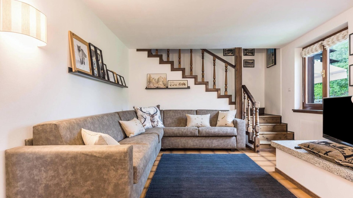 Bocenago Apartment | Apartment 'Casa Facco' with Mountain View, Private Garden and Wi-Fi