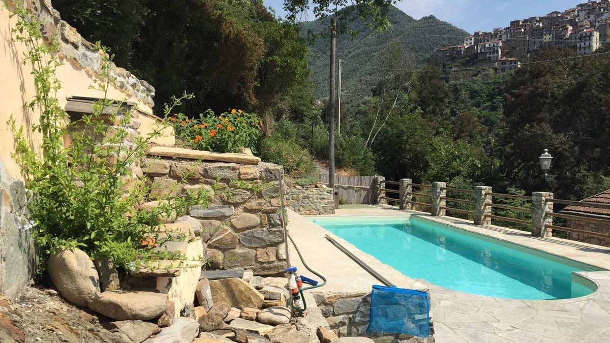 Montalto Ligure House | Apartment 'Casa Limone' with Mountain View, Private Pool and Wi-Fi