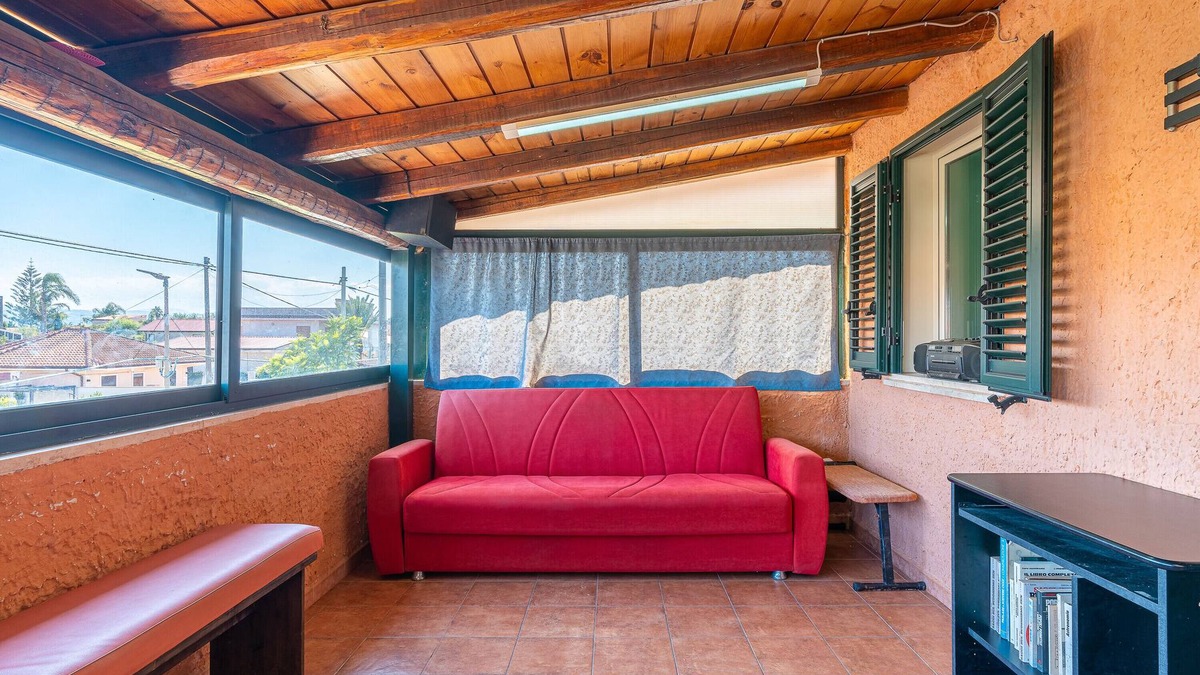 Agnone Bagni Apartment | Apartment 'Casa Pina A Due Passi Dal Mare' with Private Terrace and Air Conditioning