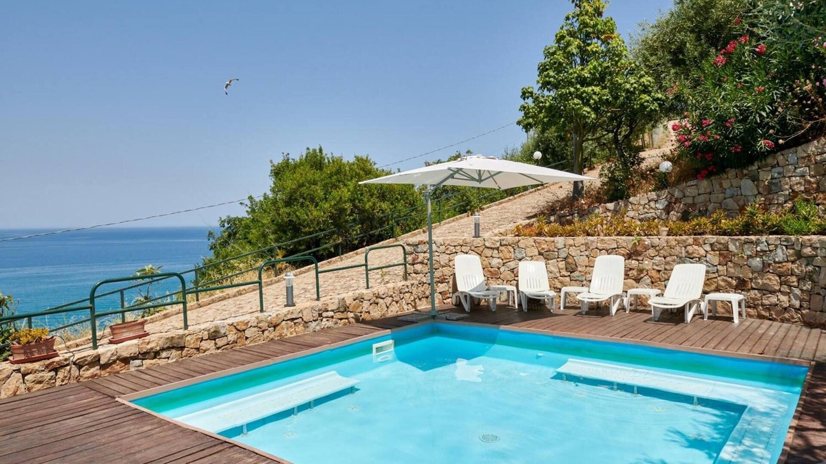 Sant'Ambrogio Apartment | Apartment 'Cefalhome - Kefahelion' with Sea View, Wi-Fi and Air Conditioning