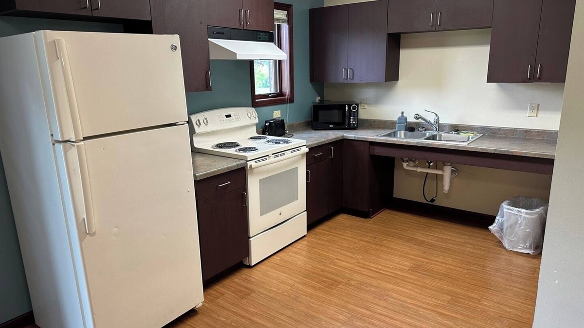 Plymouth Apartment | Apartment Centrally Located