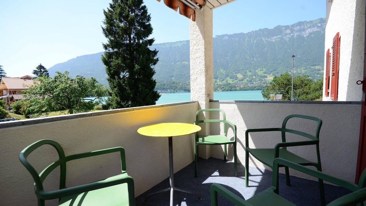 Boenigen Apartment | Apartment 1. Lakeside property. Amazing Views, balcony & garden.