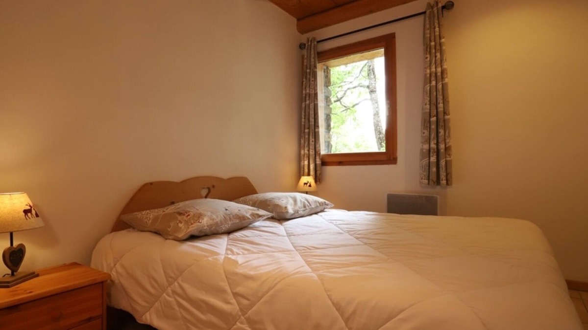 Bonneval-sur-Arc Apartment | Apartment 'Chalet Alpaga 6' with Mountain View, Shared Garden and Wi-Fi