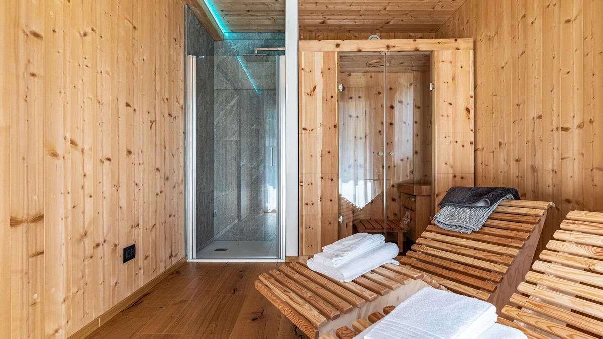 Pinzolo Apartment | Apartment "Ciasa Fatati" with Mountain View, Sauna & Wi-Fi