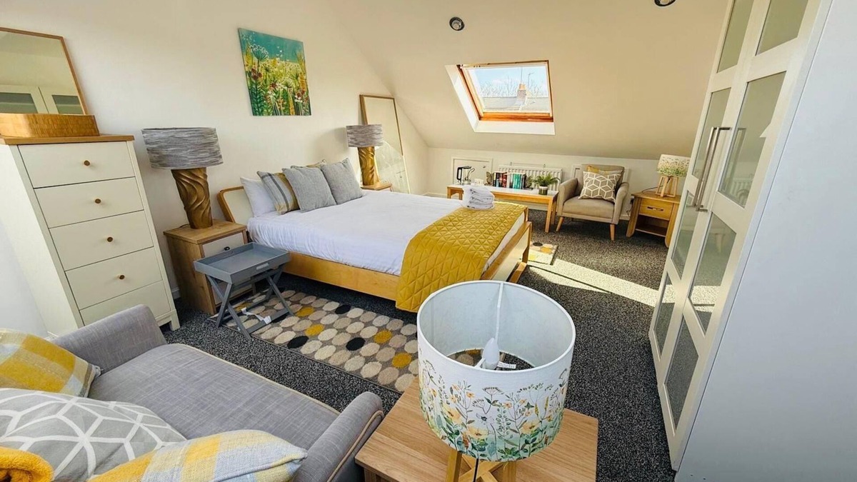 Heaton Apartment | Apartment close to city amenities