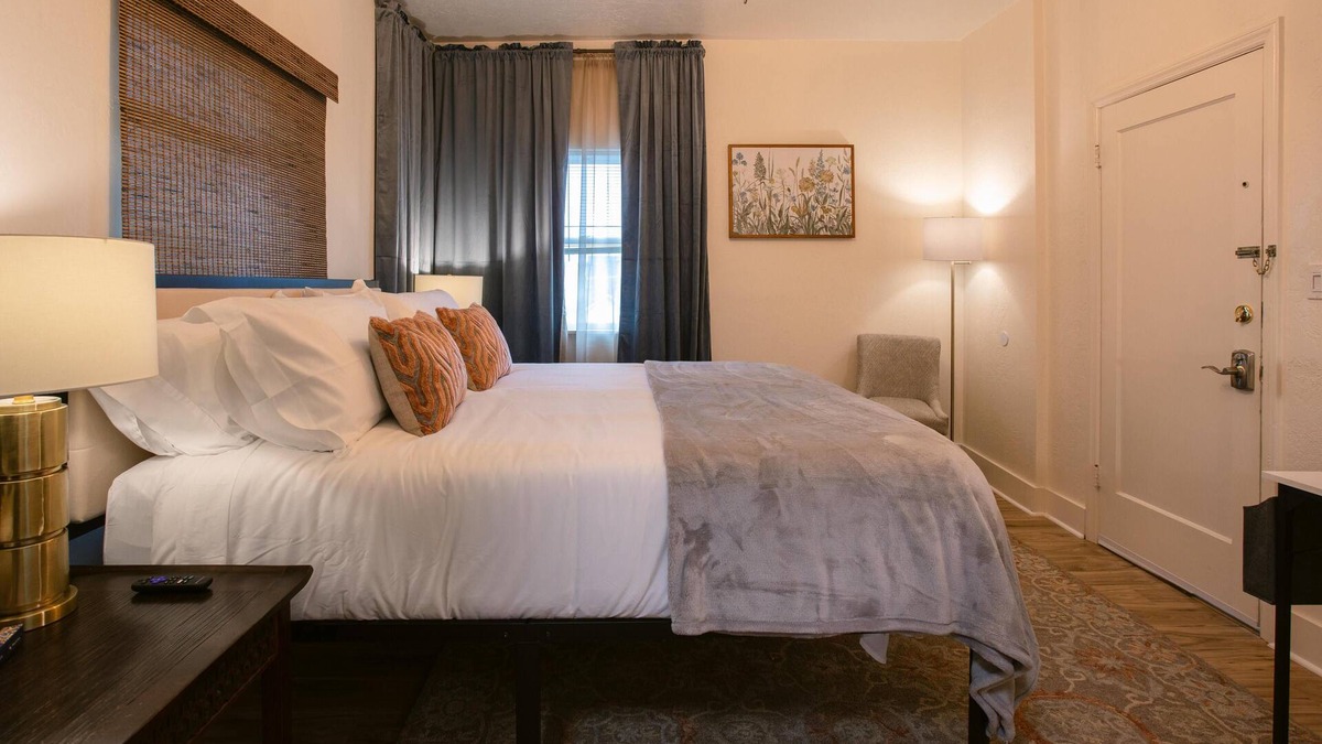 Medford Apartment | Apartment close to downtown with parking included.