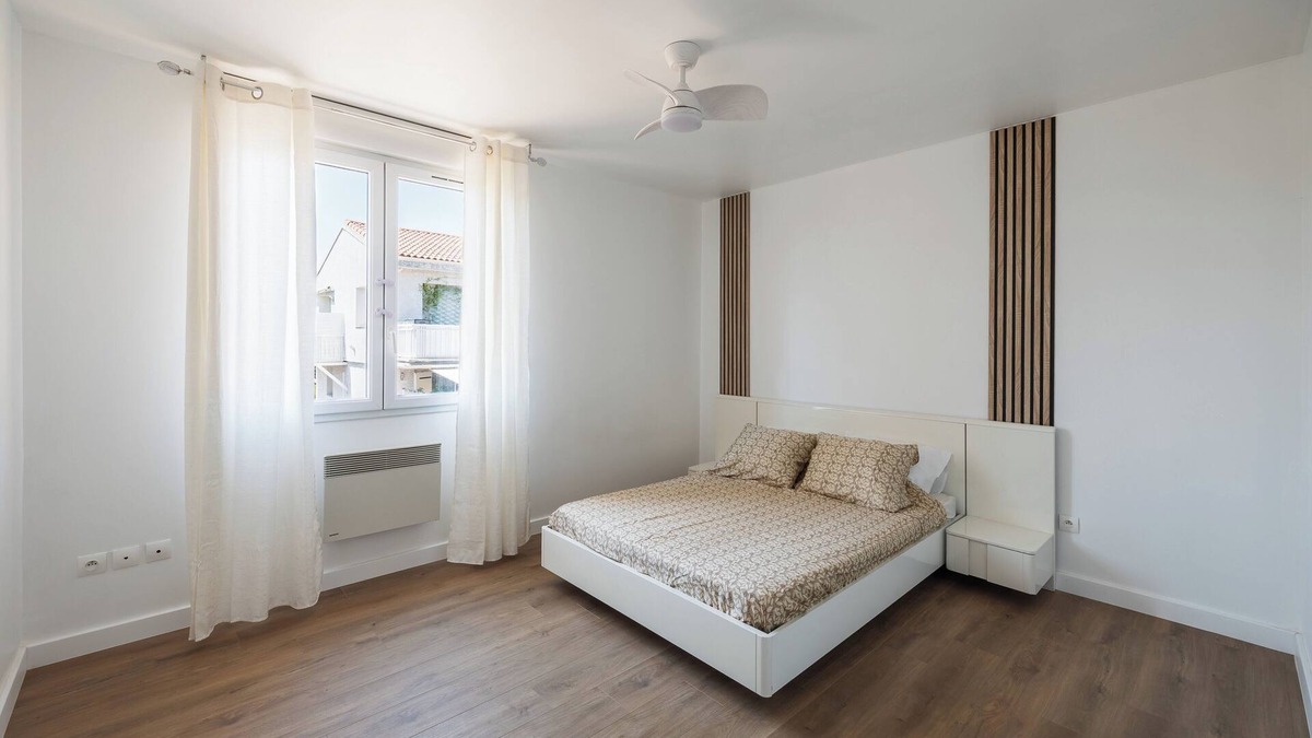 Port-de-Bouc Apartment | Apartment close to the beach with a view!