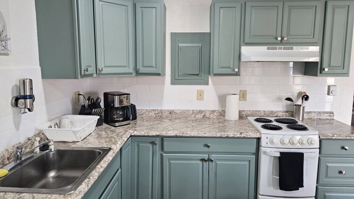 Campbell Park Apartment | Apartment Close to Hospital and UAA