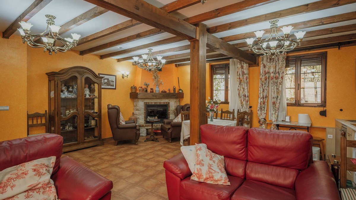 Ampudia Apartment | Apartment 'Colegiata' with Wi-Fi