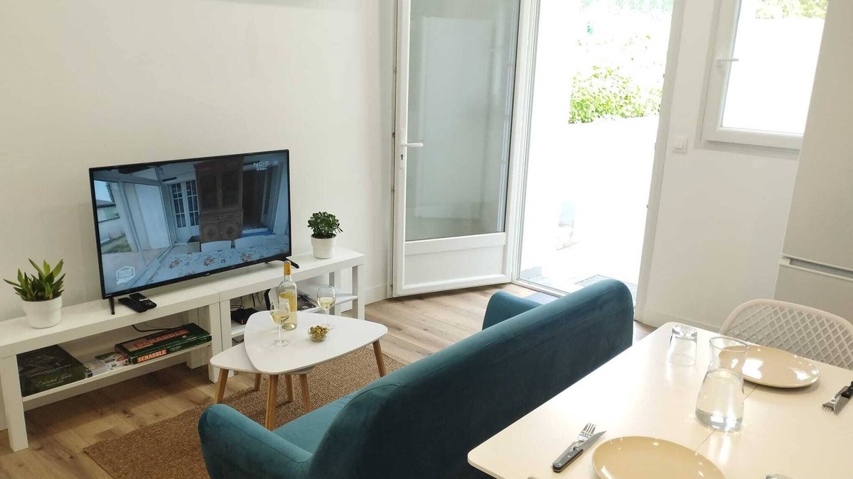 Le Mee-sur-Seine Apartment | Apartment 'Cosy Calme Bord De Seine Jardin' with Wi-Fi