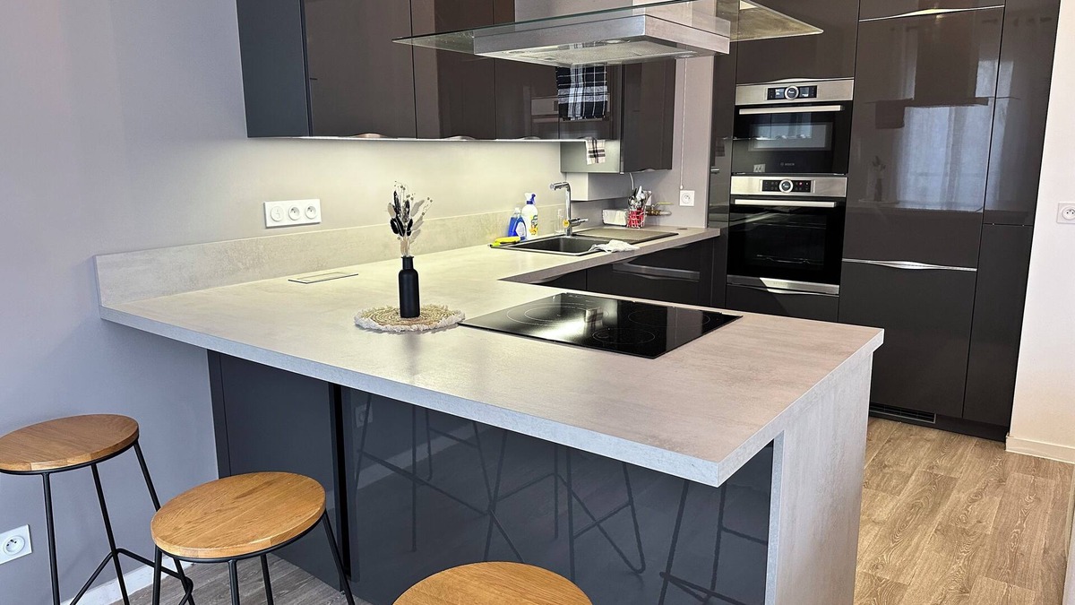 Vert-Saint-Denis Apartment | Apartment, cozy, charming Vert-Saint-Denis