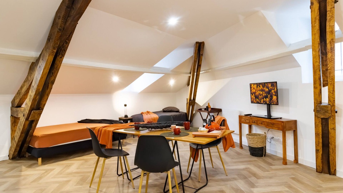 Perigueux Apartment | Apartment 'D'am Chic Nomade Campagne en ville' with Wi-Fi