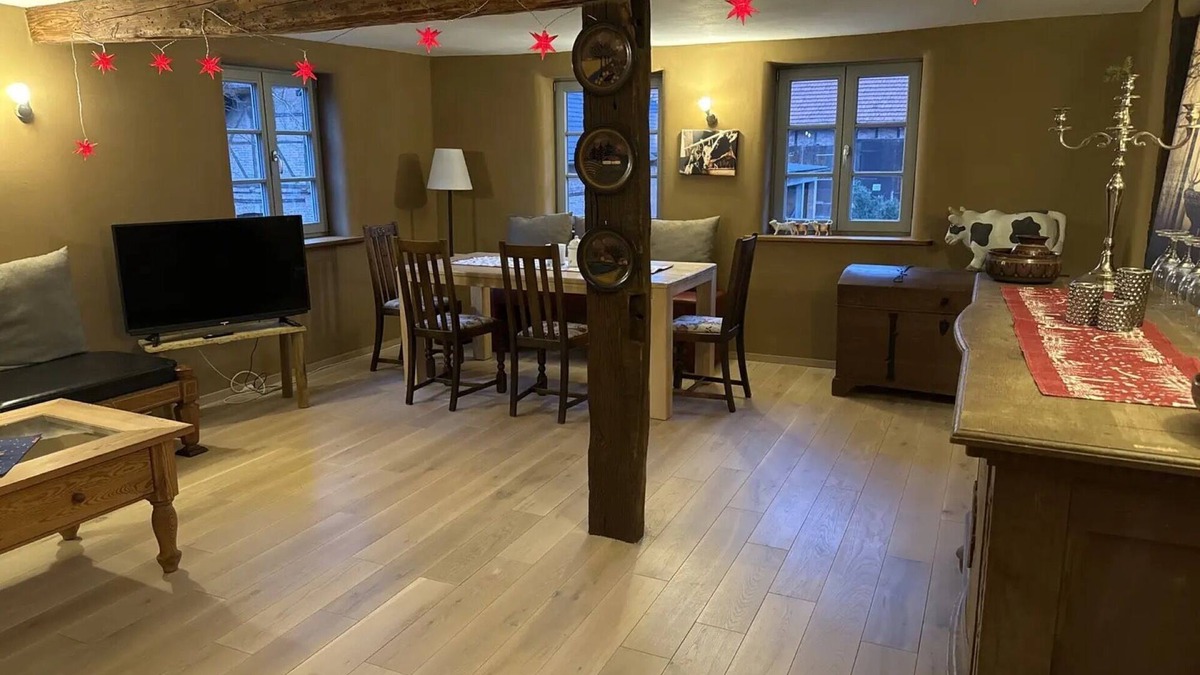 Schoneberg Apartment | Apartment 'Schöneberger Bauernhof - Kuhstall' with Shared Terrace, Shared Garden and Wi-Fi