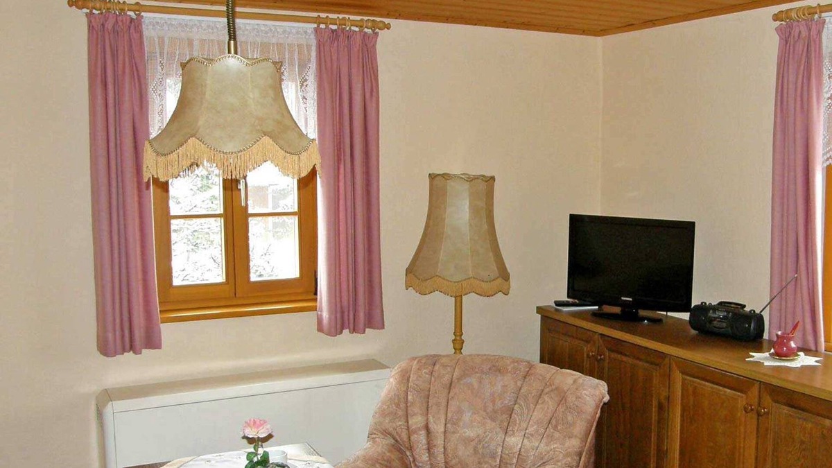 Neuwernsdorf Apartment | Apartment ERZ 1081 - Holiday Apartments in Neuwernsdorf ERZ 1080