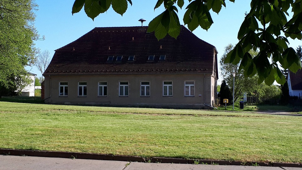 Mildenitz Apartment | Apartment 'Ehemaliges Gutsverwalterhaus' with Shared Terrace, Shared Garden and Wi-Fi