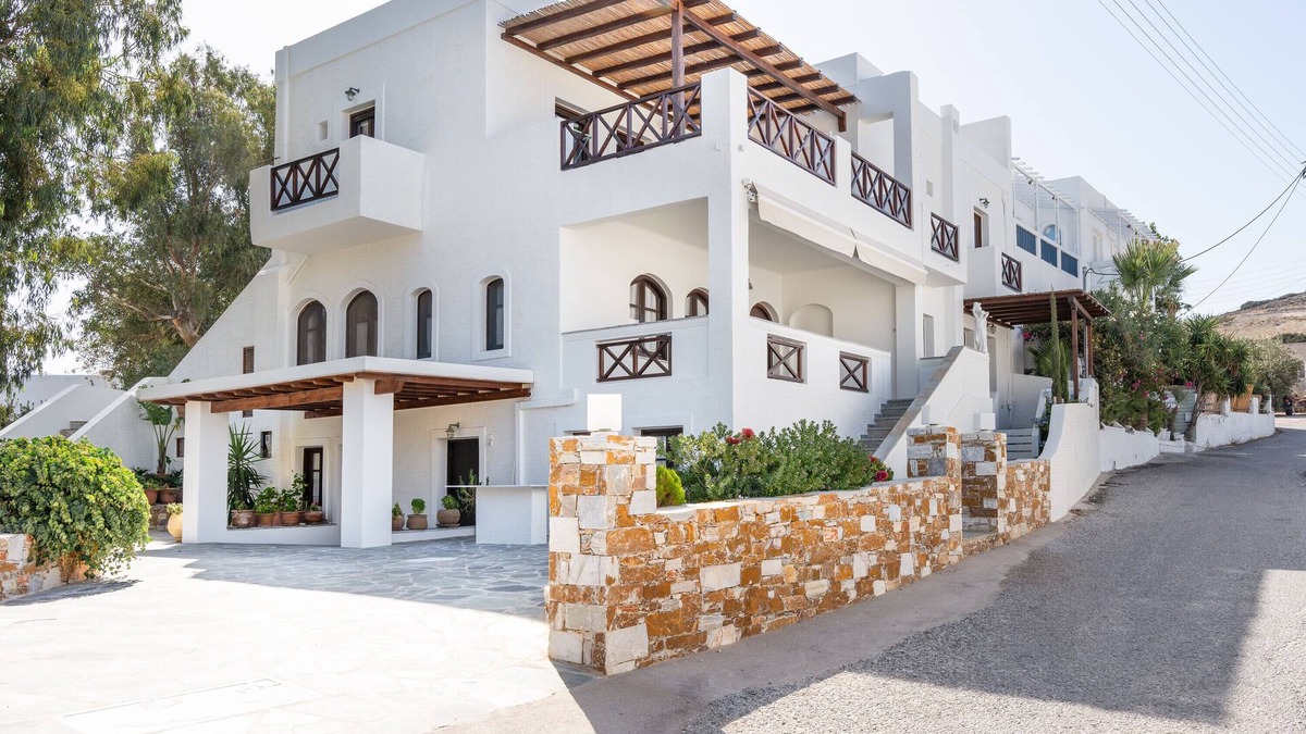 Galissas Apartment | Apartment 'Dendrinos House' with Sea View, Wi-Fi and Air Conditioning