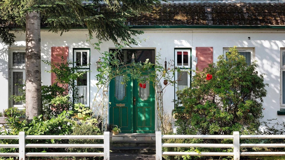 Schneverdingen Apartment | Apartment 'Die Kleine' with Private Garden and Wi-Fi