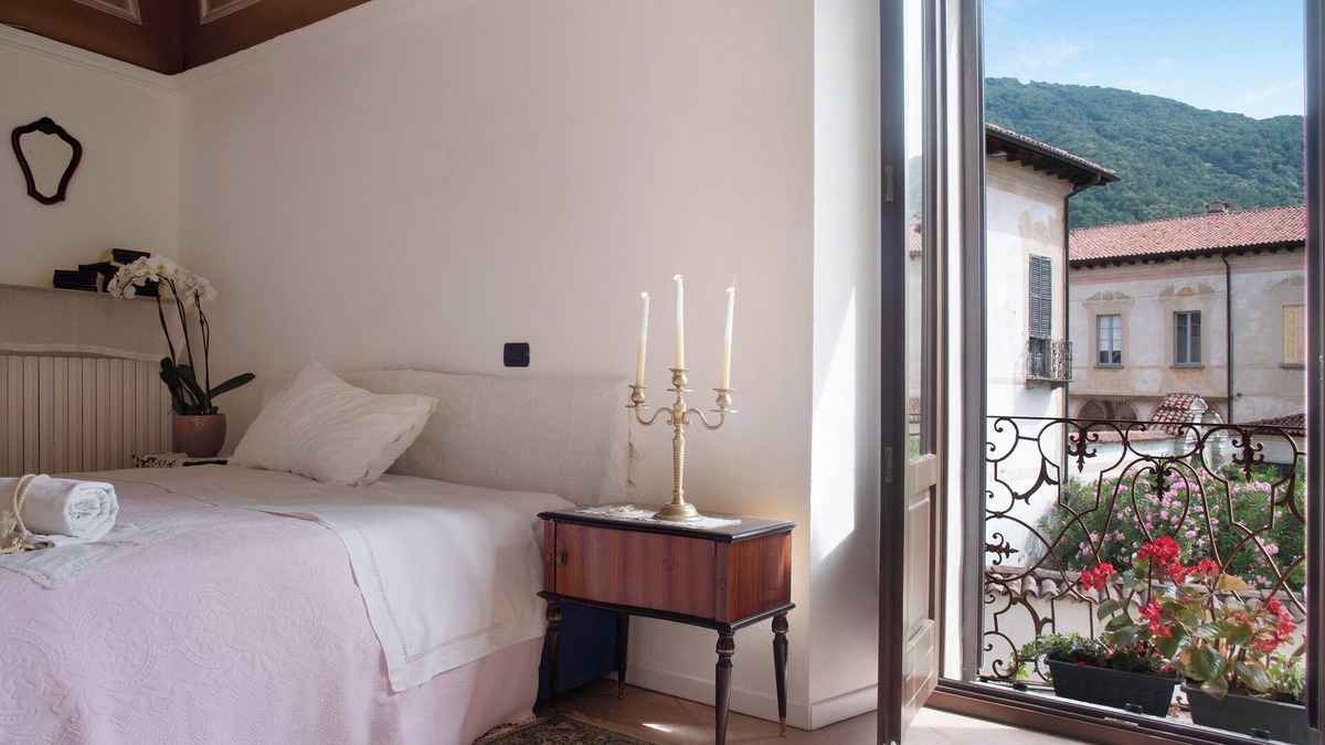 Casalzuigno Apartment | Apartment 'Dimora Ettore - Lago Maggiore' with Private Terrace, Balcony and Wi-Fi