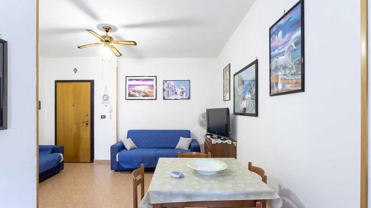 Otranto Apartment | Apartment 'Dimora Giusy' with Private Terrace and Air Conditioning