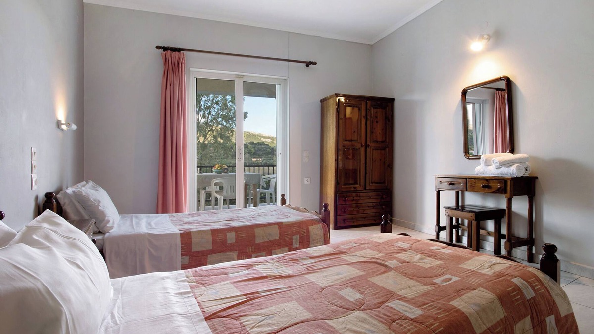Limni Keri Apartment | Apartment "Dolphin Apartment 8" with Private Balcony, Shared Garden & Wi-Fi