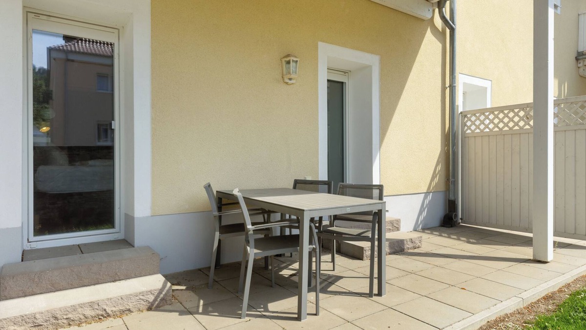 Balve Apartment | Apartment 'Donnerhall' with Private Terrace, Shared Garden and Wi-Fi