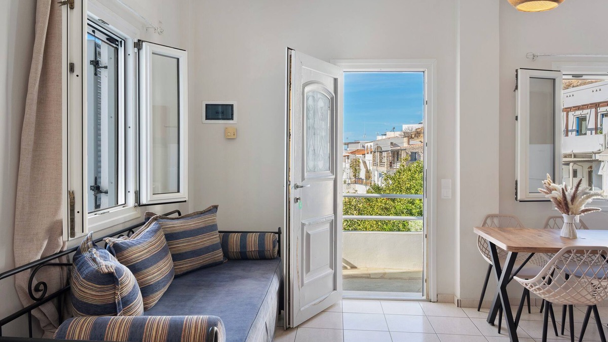 Merichas Apartment | Apartment 'Driopida 5 Irida' with Private Terrace, Balcony and Air Conditioning