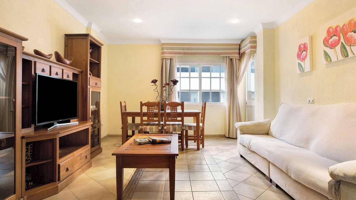 Barbate Apartment | Apartment "El Tajo" with Sea View, Private Terrace & Wi-Fi
