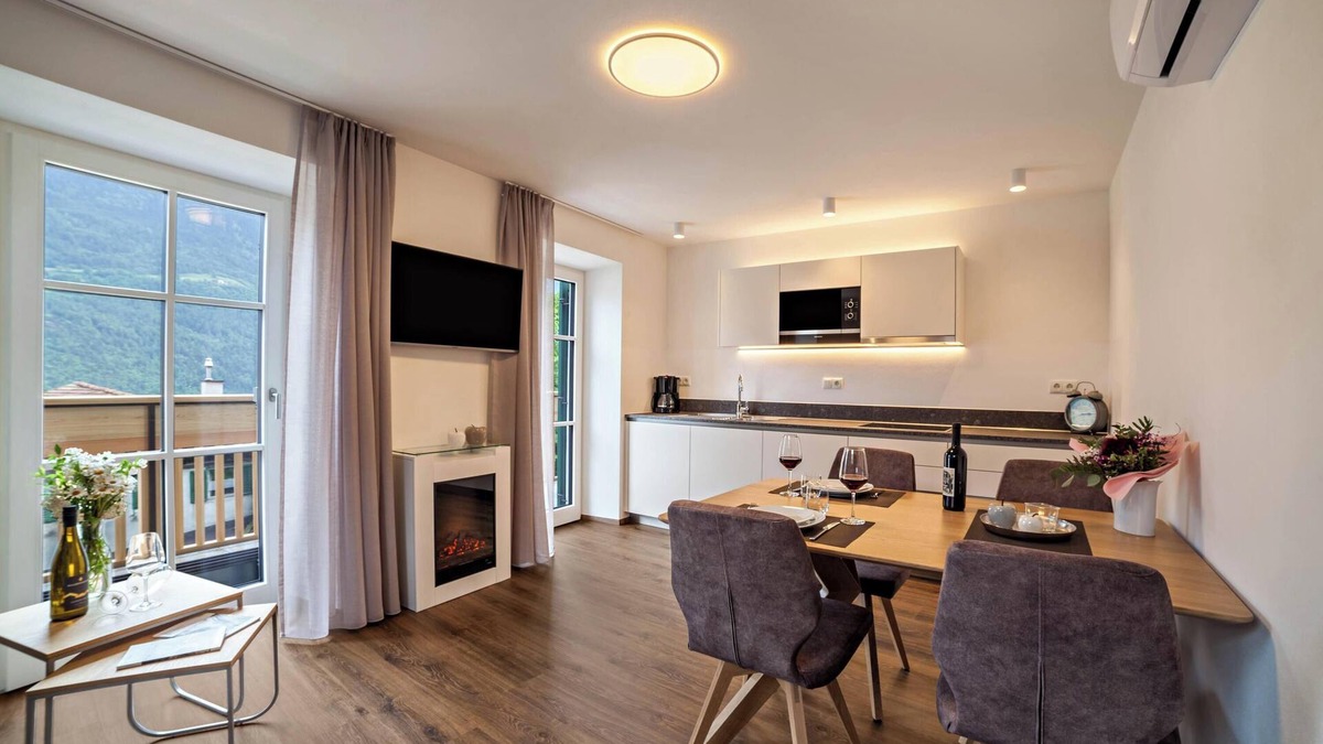 Parcines Apartment | Apartment "Engel Stodl" with Mountain View, A/C, Wi-Fi, Balcony, Sauna & Terrace