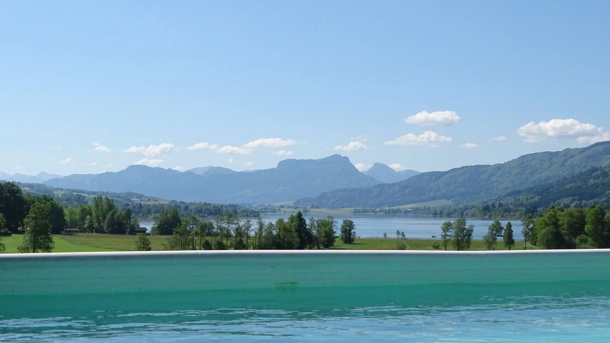 Oberhofen am Irrsee Apartment | Apartment Enzian - Sunnhof (3 flowers) - Krempler