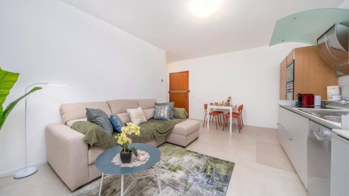 Colugna Apartment | Apartment equipped with all services, in quiet residential neighborhood.