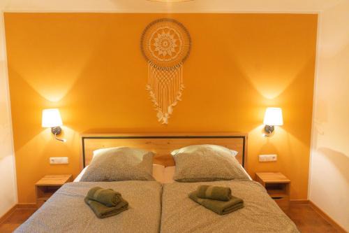 Watterbach Apartment | Apartment "Erde" im Ferienhaus am Waldbach