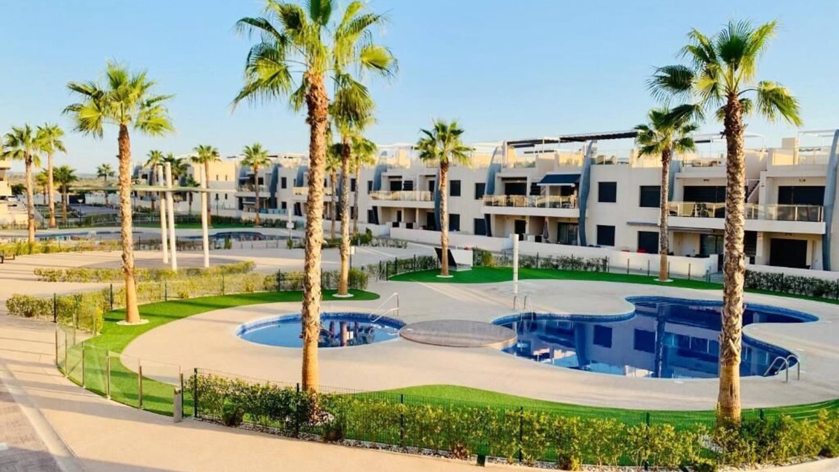 Pueblo Latino Apartment | APARTMENT PLAYA ELISA BAY