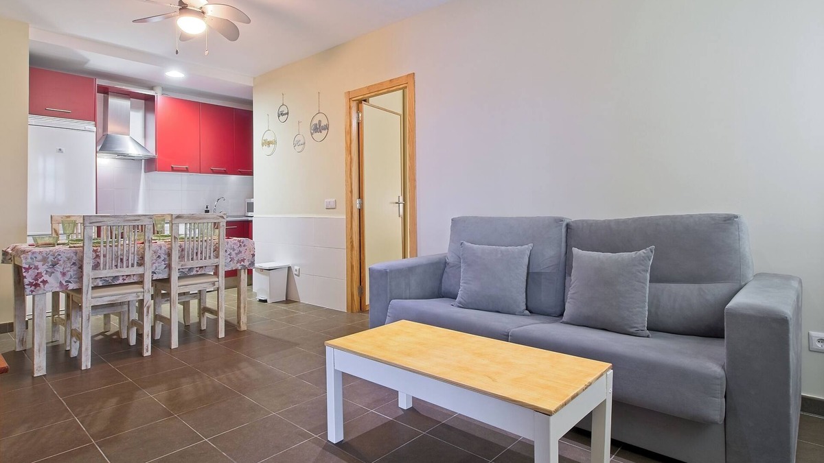 Sardon de los Frailes Apartment | Apartment 'Sardón De Los Frailes' with Shared Pool, Shared Garden and Wi-Fi