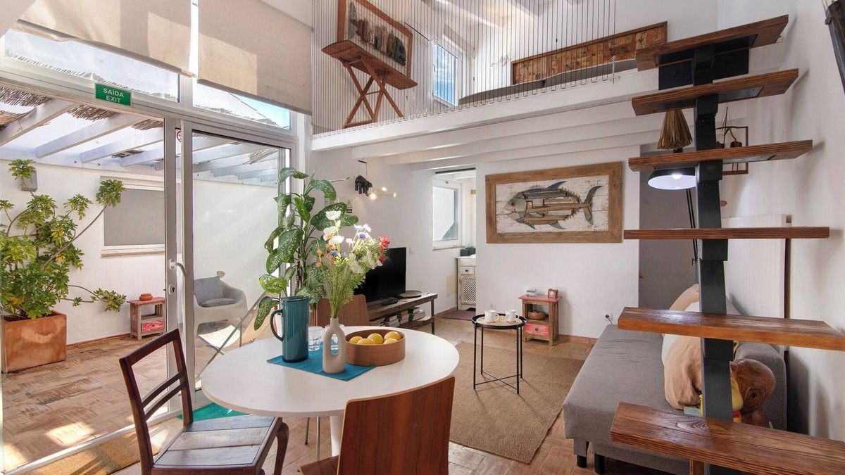 Vila Real Santo Antonio Apartment | Apartment 'Estúdio Casa Do Limoeiro' with Private Garden, Wi-Fi and Air Conditioning