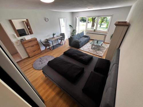 Freudenberg Apartment | Apartment Ferienwohnung mit Grünem Blick Terrasse & Neu saniert Bordinghaus 24h Check-In in Freudenberg am Main