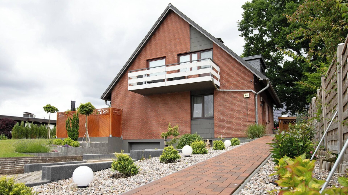 Kauslund Apartment | Apartment 'Ferienwohnung Mürwik' with Shared Garden, Balcony and Wi-Fi