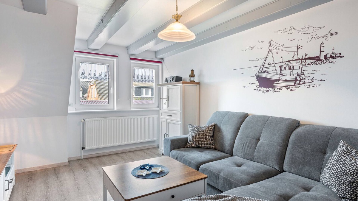 Hallig Langeneß Apartment | Apartment 'Ferienwohnung Amrum' with Sea View, Shared Terrace and Wi-Fi