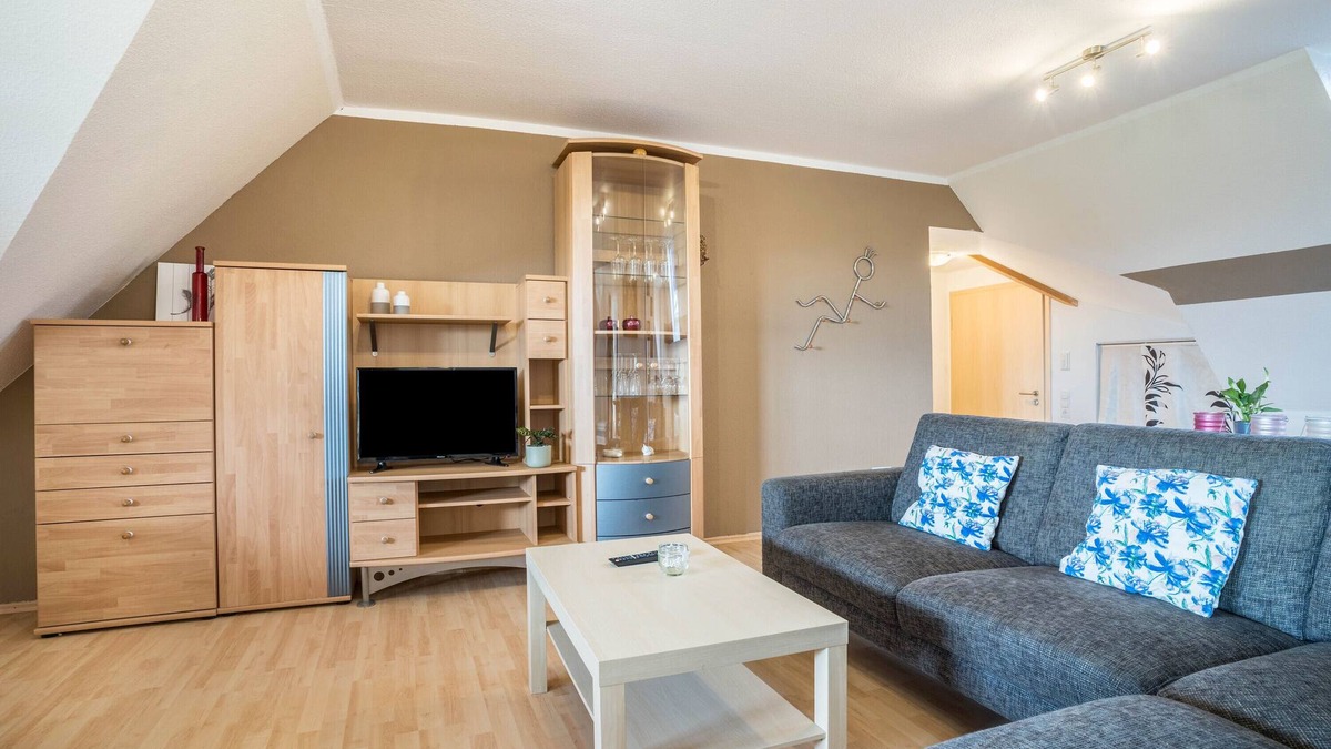 Neuried Apartment | Apartment 'Ferienwohnung, 80qm' with Balcony and Wi-Fi